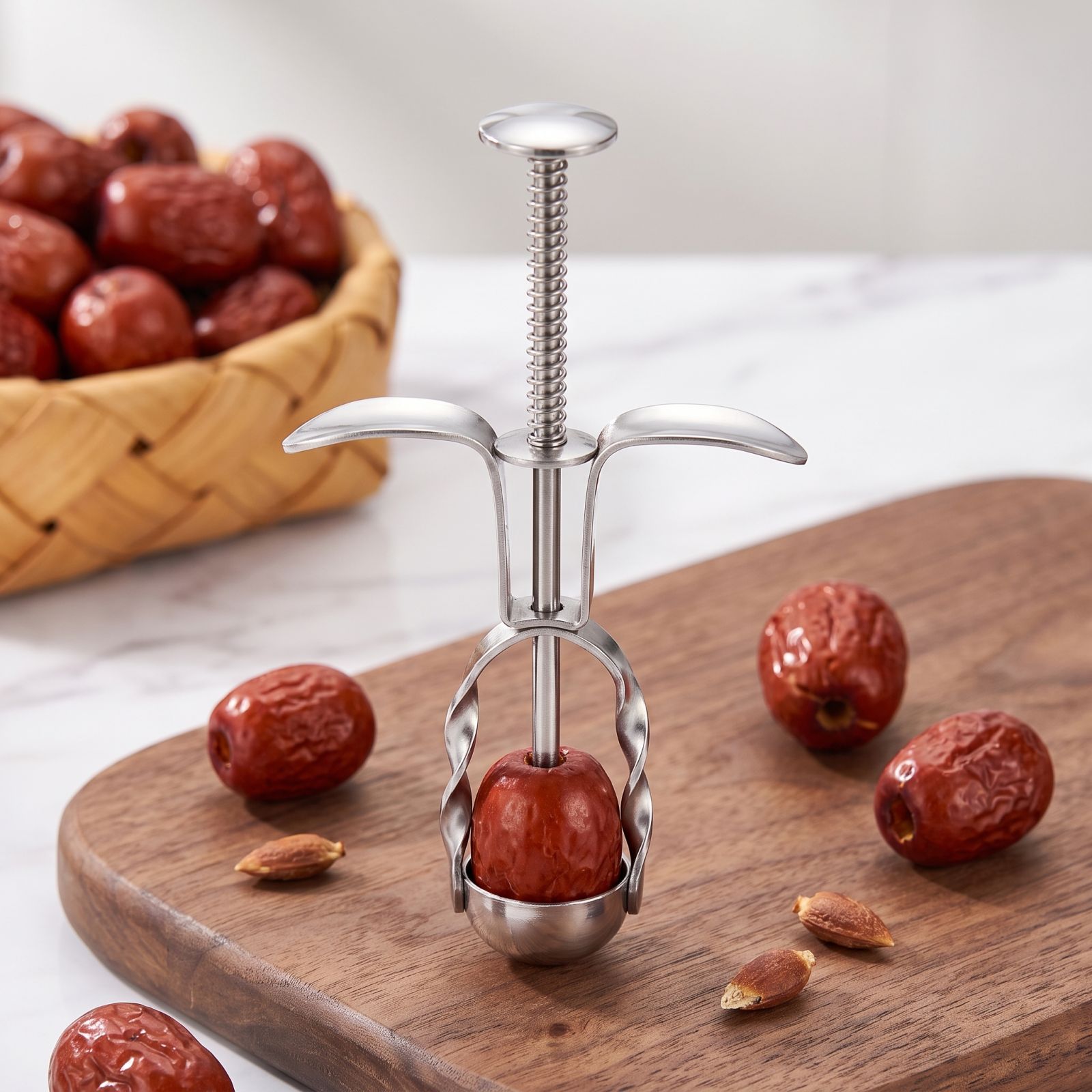 Stainless Steel Red Date Pitte - đánh giá và giá Kitchen Gadgets Tools